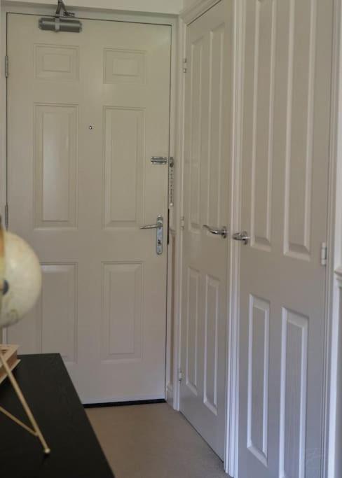 Stunning Luxury 2 Bed With En-suite In Centre Apartment