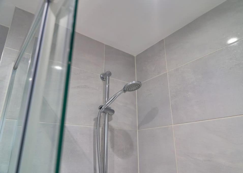 Appartement Stunning Luxury 2 Bed With En-suite In Centre Wokingham